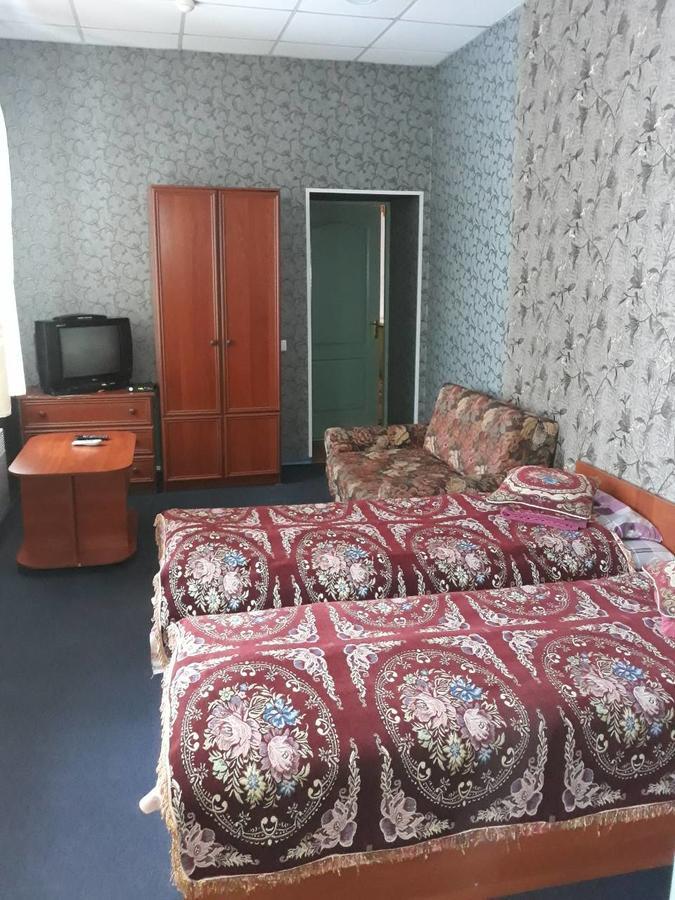 Eurolux Hotel Poltava Esterno foto